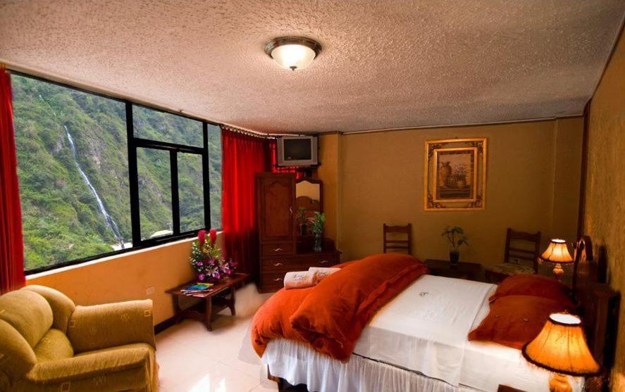 Hotel Puerta Del Sol Baños Exterior foto