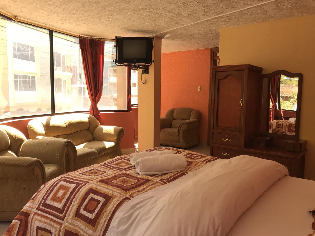 Hotel Puerta Del Sol Baños Exterior foto
