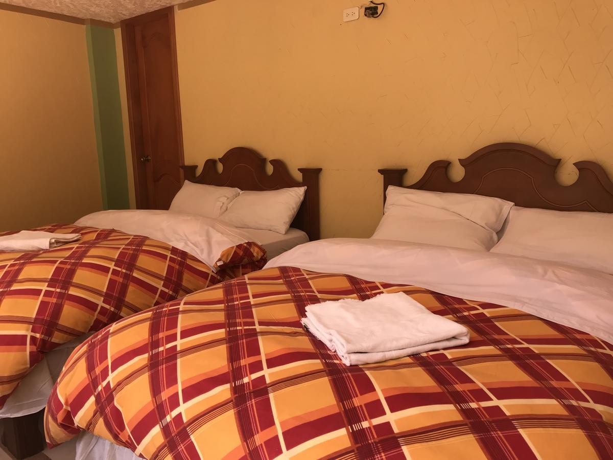 Hotel Puerta Del Sol Baños Exterior foto